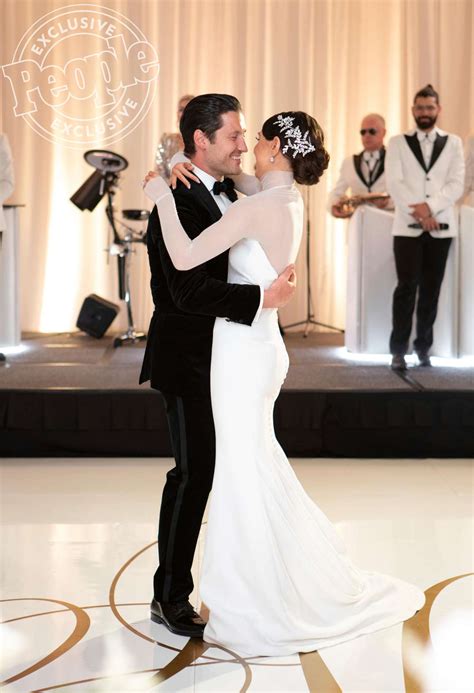 jenna johnson wedding|Val Chmerkovskiy & Jenna Johnsons Romantic DWTS Wedding。